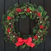 Christmas Wreaths With or Without Lights