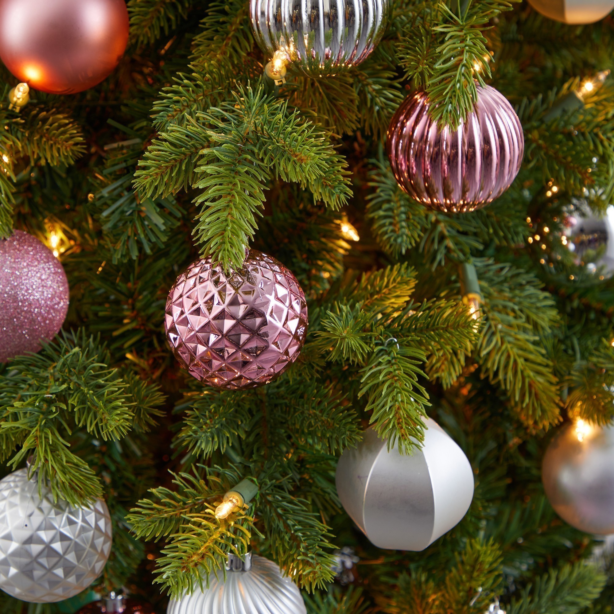 Earthflora > Christmas Tree Ornaments and Trimmings > Holiday