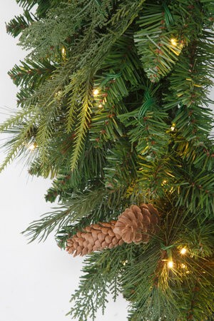 Marquette Pine Wreath with Pinecones | 3 Sizes