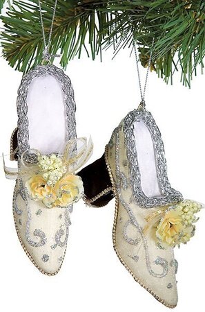 Earthflora's 5 Inch Pair Of Cream White Shoes Ornament